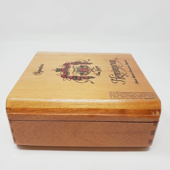 27. Hemingway Gran Reserva Arturo Fuente Cigar Wooden Medium Case Box - Picture 5 of 8